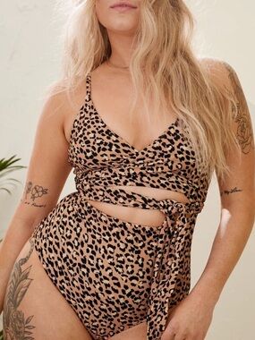 Aerie M Leopard Print One Piece Swimsuit Wrap Waist Ruffle Flowy Full Coverage
